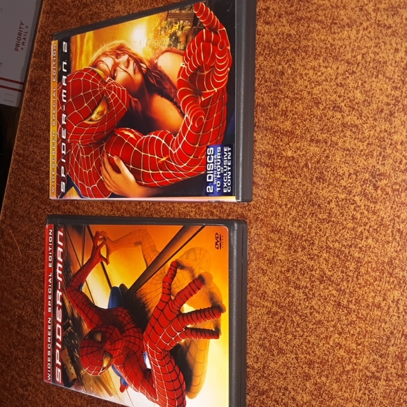 Lot of 2 Spiderman DVDs (SKU 218) - Picture 1 of 1
